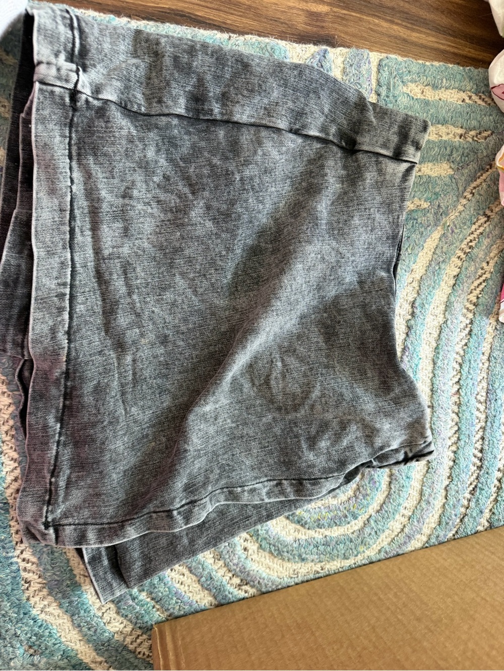 Pink Lily Women's Gray Knit Skort